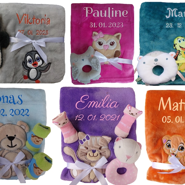 Babydecke mit Namen bestickt + Zugabe Rassel Greifling Socken Geschenk Baby Taufe Geburt Mädchen Junge personalisiert Babygeschenk blanket