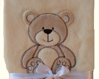 Babydeken geborduurd met naam beige Teddy Baby