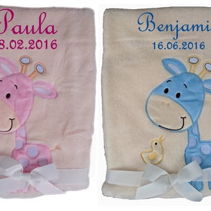 Baby blanket with name embroidered beige giraffe pink hb