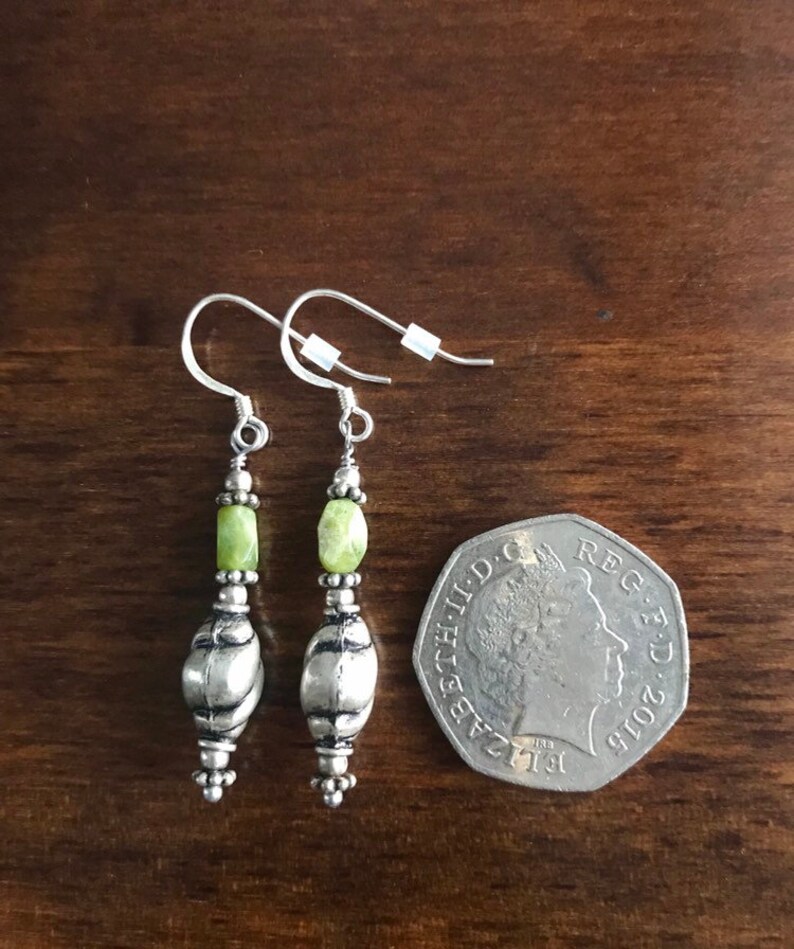 Sterling silver earrings Drop earrings Dangle earrings Vintage jade earrings Vintage beads earrings