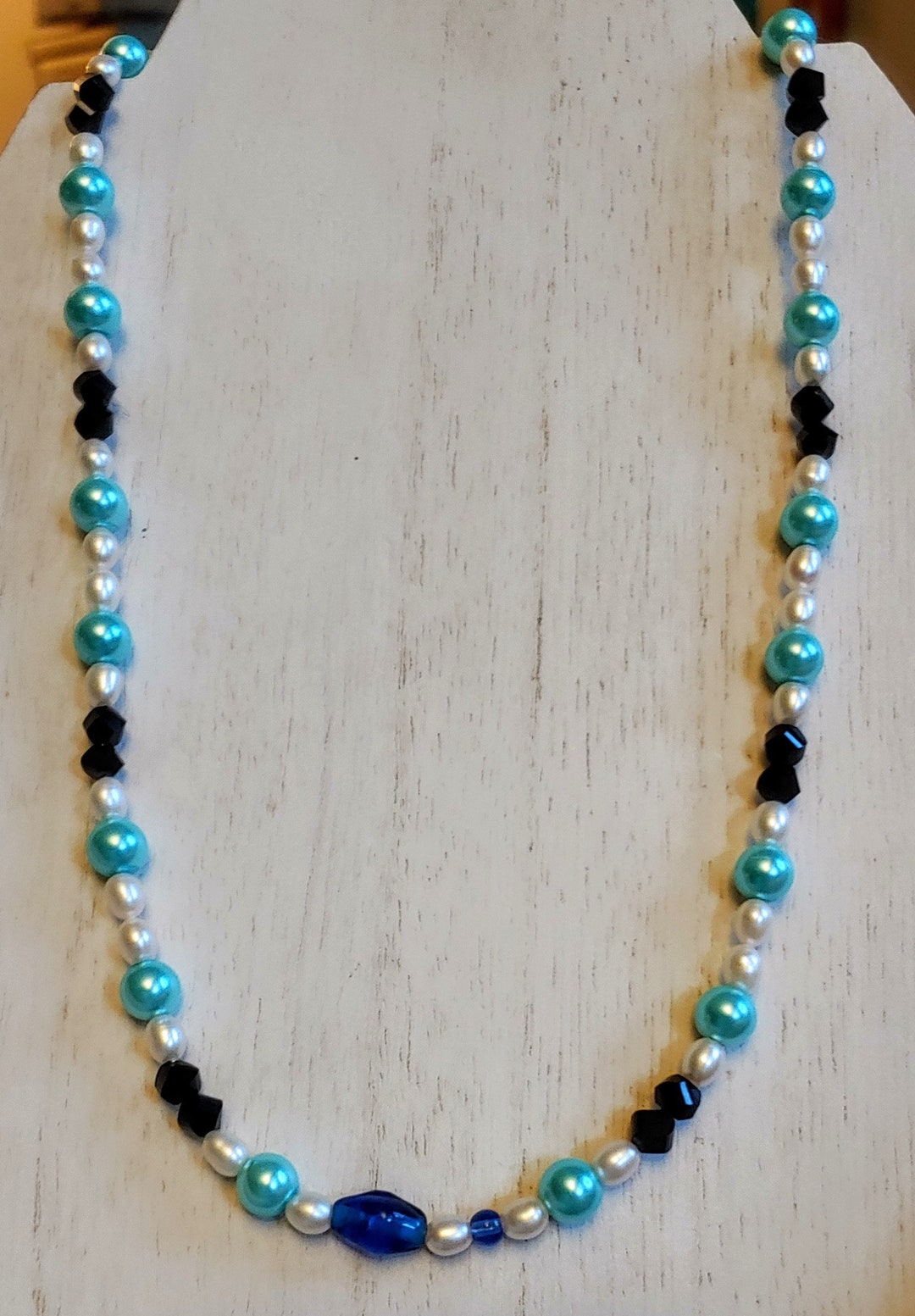 Long Collier Bleu à Breloques - Perles Multicolores - Bijoux Fantaisie Femme