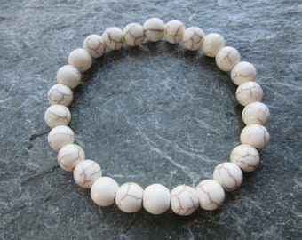 The cream magnesite bracelet! Stretch bracelet in natural stones 8mm Reiki infused