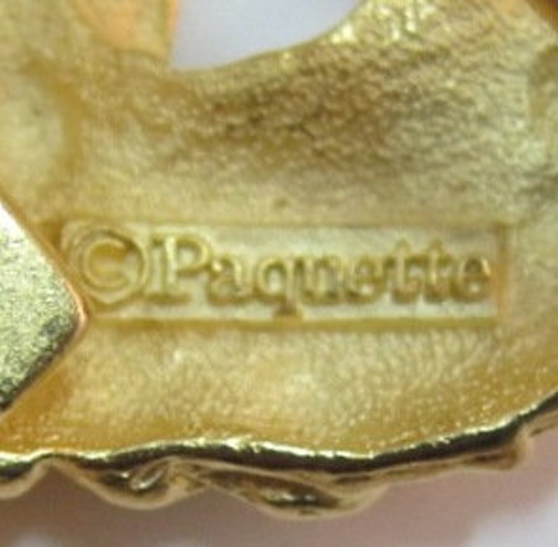 Vintage Paquette Christmas Wreath Belt Buckle First Class Shipping Free U.S