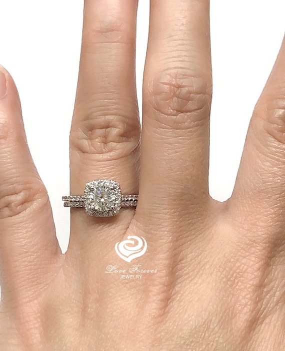 Cushion Cut Engagement Ring in 14k White Gold Diamond Wedding