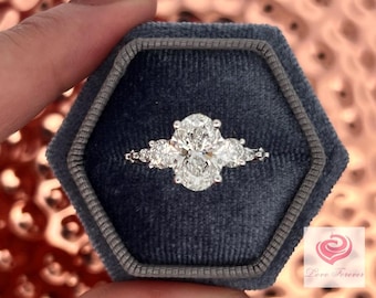 2.50 Carats Oval Cut Lab Grown Diamond Engagement Ring, Diamond Solitaire Engagement Ring 14k White Gold, E Color VS1 Diamond Wedding Ring