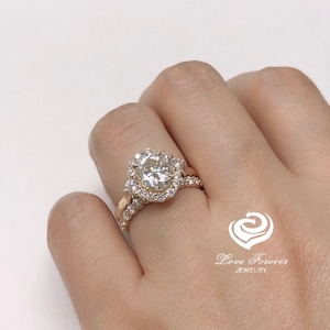 Oval Bridal Set 14k Yellow Gold, 1.50 CT Oval Cut Engagement Ring Set, Forever One Moissanite Oval Wedding Set, Halo Diamond Wedding Set