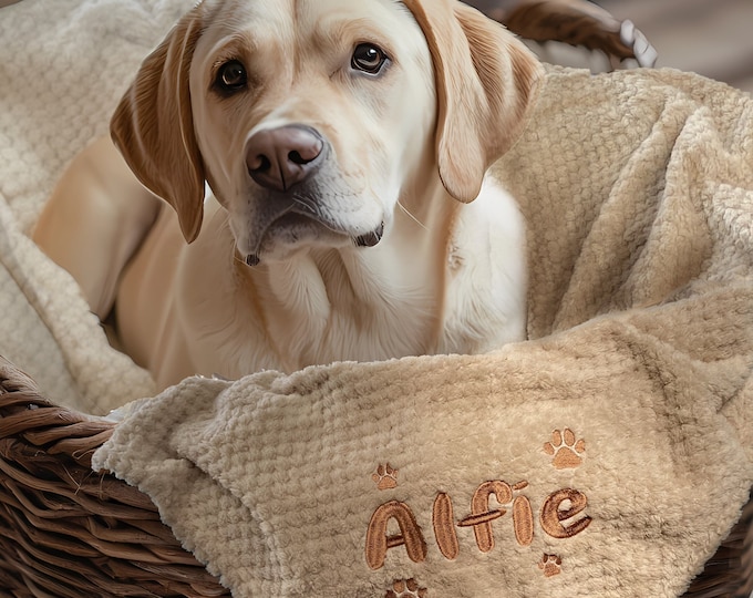 Personalised, embroidered dog blanket puppy/pet soft waffle blanket Dog Name with Paws