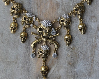 Skull - Pirate rhinestone necklace