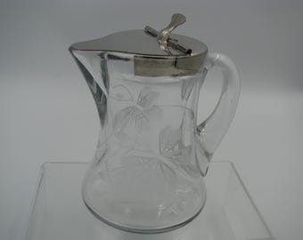 Heisey Syrup with Butterfly cutting signed Excellent condition Fantastic clean piece of vintage / Antique glass signed on both sides of lip