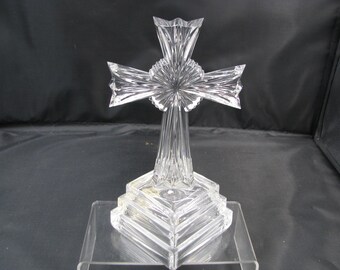 Cross by Crystal Treasures Full lead Crystal Made in Germany original tag great for gift giving Perfect condition 8" X 6"