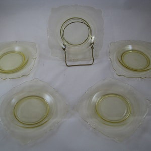 Heisay Empress pattern set of 5 plates 6 1/4&quot; wide Sahara  yellow color signed. Depression Elegant glass