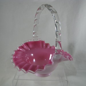 FENTON Peach Crest Basket #7237 made 1941-67  7 1/2&quot; wide excellent condition