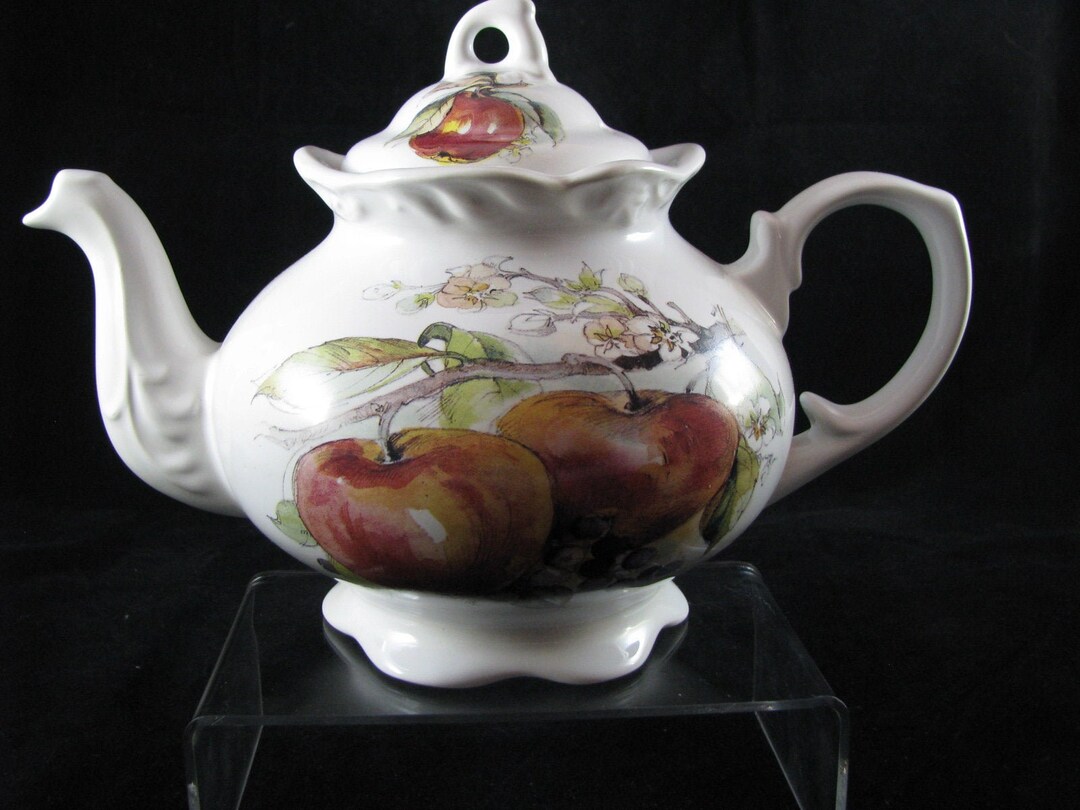 TEAPOT Made by Arthur Wood & Son Staffordshire England Est 1884 6420