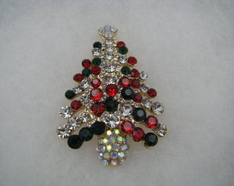 Brooch Christmas Tree stunning Rhinestone Red Green Iridescent  gold tone 2 1/2"