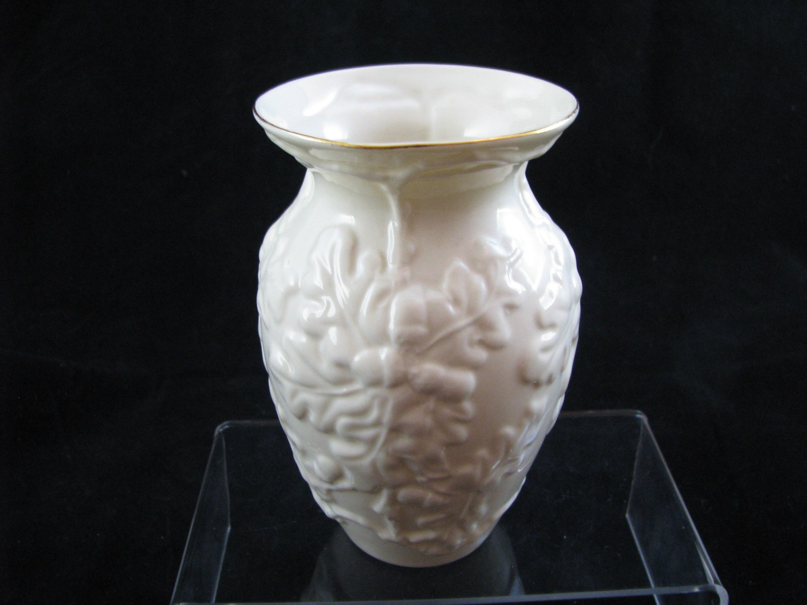 BELLEEK Vase with Oak leaves and Acorns very thin and elegante Etsy