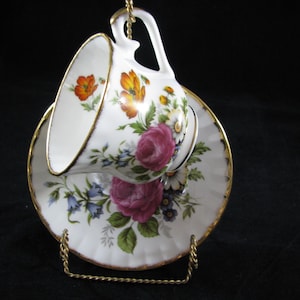 Teacup Royal Stanley Floral Fine Bone China England saucer 5 1/2&quot; Excellent condition.