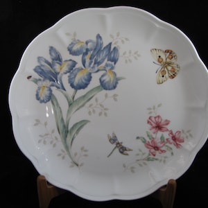 Made by LENOX : Butterfly Meadow pattern  11&quot; Dinner plate Orange Sulphur  Excellent condition Check out our other items in this pattern