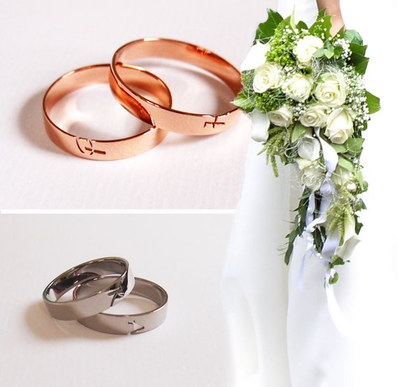Anillos individuales con iniciales como anillos de compromiso