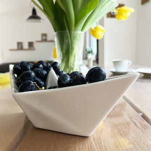 Bootjen Origami boat bowl in Paper Boat Design and two different sizes, maritim decoration, white porcelain jewelry dish image 2