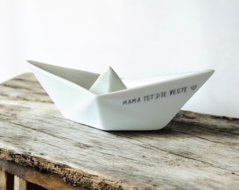 Mamacadeau - papieren bootje van porselein met opschrift Thank Mom of Mom is het leukste, perfect als Moederdagcadeau