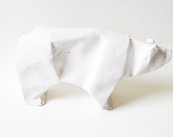 handmade origami ice bear made of white concrete, concrete for inside and outside, animalfigure for decorating your home and garden