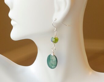 Mother of Pearl Oval Earrings, Green Color, Silver Jewelry