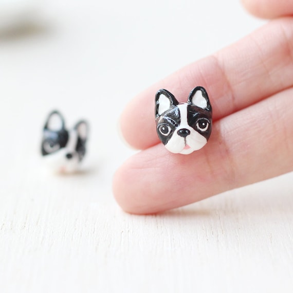 Bulldog earrings top