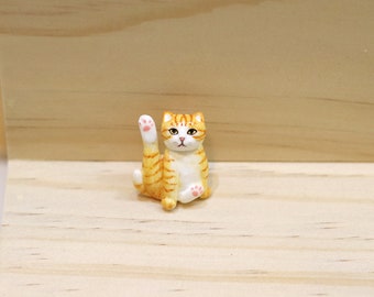 Orange cat sitting with leg up brooch, Orange cat brooch, Orange cat pin, Cat pin, polymer clay cat, cat sculpture, cat lover gifts