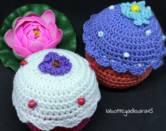 Crochet pincushion