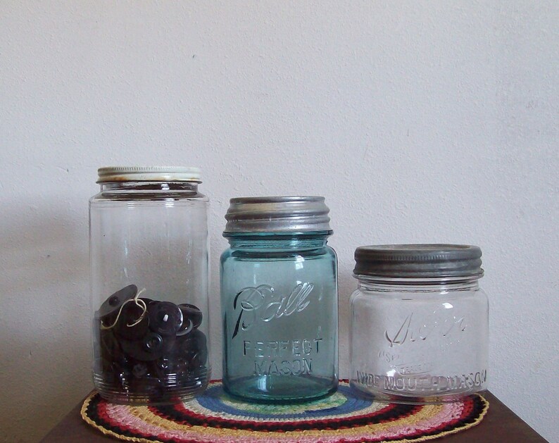 Vintage glass coffee jar Folgers jar with vintage black Etsy