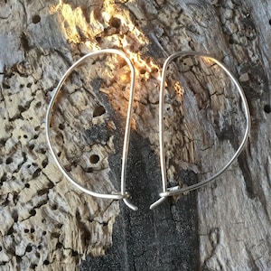 Half circle silber hoops, silver half moon hoops,half circle earring,Minimalist silver earrings