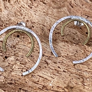Offener Kreis Ohrringe, Pferde Ohrringe, 2 Metall Ohrringe, Silber und Messing Ohrringe Bild 4
