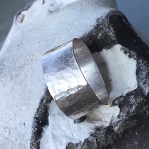 Wikinger Silber Ring,Breites Band Ring,Brutalist Ring,Gehämmert Band Ring,Herren Ring,Struktur Ring.