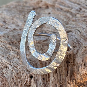 Grande bague en argent spirales, bague en argent vague, bague en argent océan, bague surfeur, bague tourbillon image 1