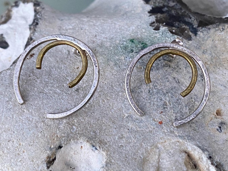 Offener Kreis Ohrringe, Pferde Ohrringe, 2 Metall Ohrringe, Silber und Messing Ohrringe Bild 5