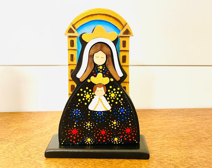 Wooden Virgin Mary  "Virgen de Coromoto"   (Black) hand painted with pointillism technique from Venezuelan Artist.  Aprox 8 inches