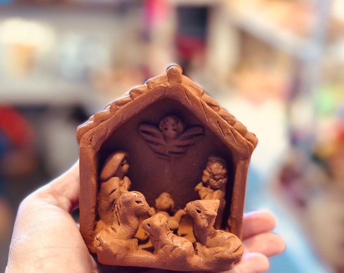 Nativity in one clay   piece. Handmade by Guatemalan artist. Rustic and Unique style aprox 4 x 4  inches