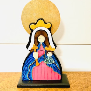 Wooden Virgin Mary Virgen Maria Auxiliadora hand painted with pointillism technique from Venezuelan Artist. Aprox 8 inches image 2