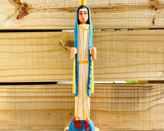 Virgin Miraculous Handmade and paint by Venezuelan artist. 14 Inches aprox