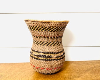 Yekuana unique design  Natural Basket - Ethnic Collection Aprox 8 inches Height 7 diameter (Collection treasure)