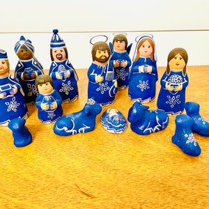 Mexican Folk Nativity 14 pieces blue/silver 5.5’ tall aprox
