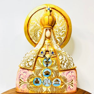 Virgen del Valle  hand carved and painted  by Venezuelan artist. Merida State Venezuela. Aprox 14.5 Tall