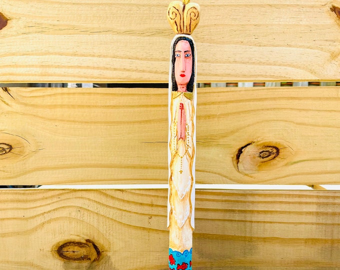 Virgen del Valle Handmade and paint by Latin-American  artist. 15  Inches aprox