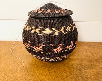 Ye'Kuana - Yekuana Aboriginal Handmade Basket Aprox 6 Inches