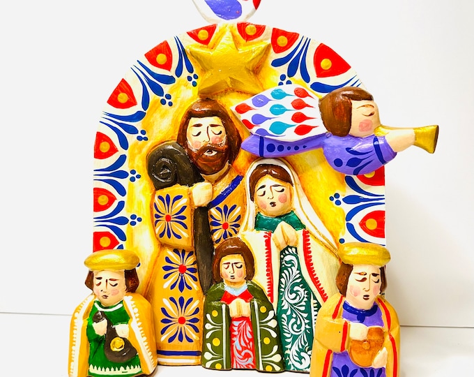 The Holy Family Wood carved.  Handmade and painted by Venezuelan Los Andes artist. 11 inches
