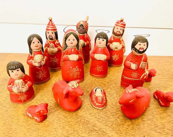 Mexican Folk Nativity 14 pieces Red Gold 4'’ tall aprox