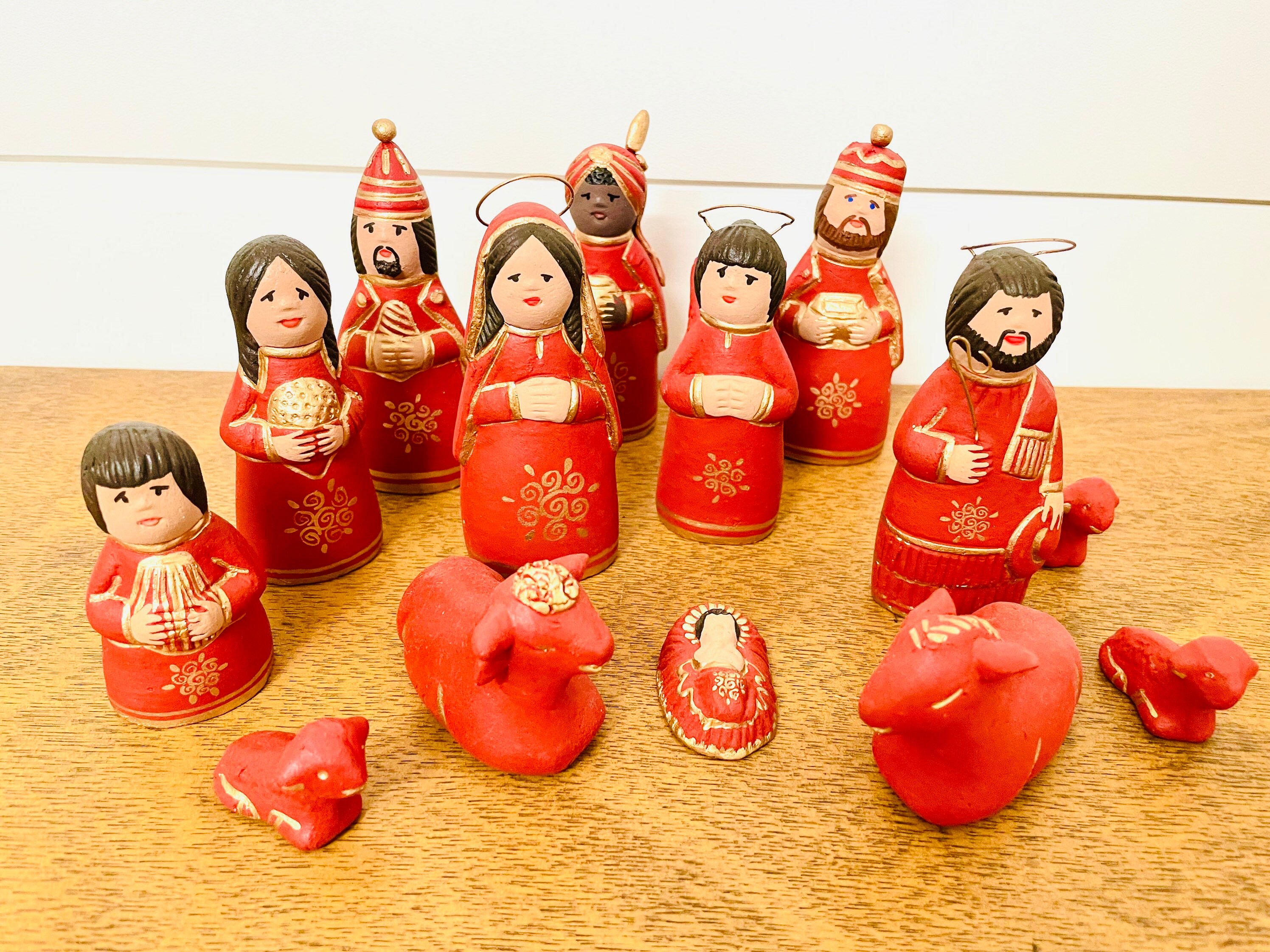 Mexican Folk Nativity 14 pieces Red Gold 4'’ tall aprox