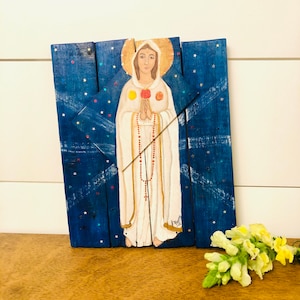 Wood Retablo with Virgen de la Rosa Mistica  &quot;Retablo&quot; . Handmade and Hand painted by Venezuelan artist.