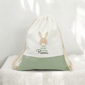 Sac de sport enfant personnalisé "Lapin avec pull rayé", petit sac à linge pour garderie, sac enfant, idée cadeau pour enfant