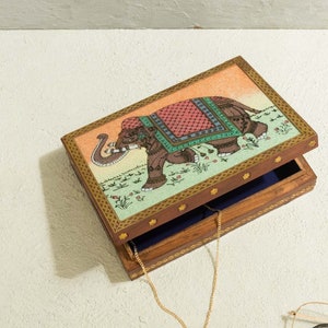 Scatola portagioie in legno / Scatola in legno dipinta a mano con elefante decorato e decorazioni dorate / Scatola regalo Boho / Regalo Diwali
